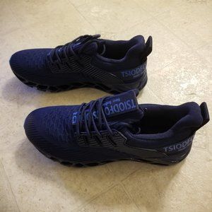 Tsiodfo Walking Shoe